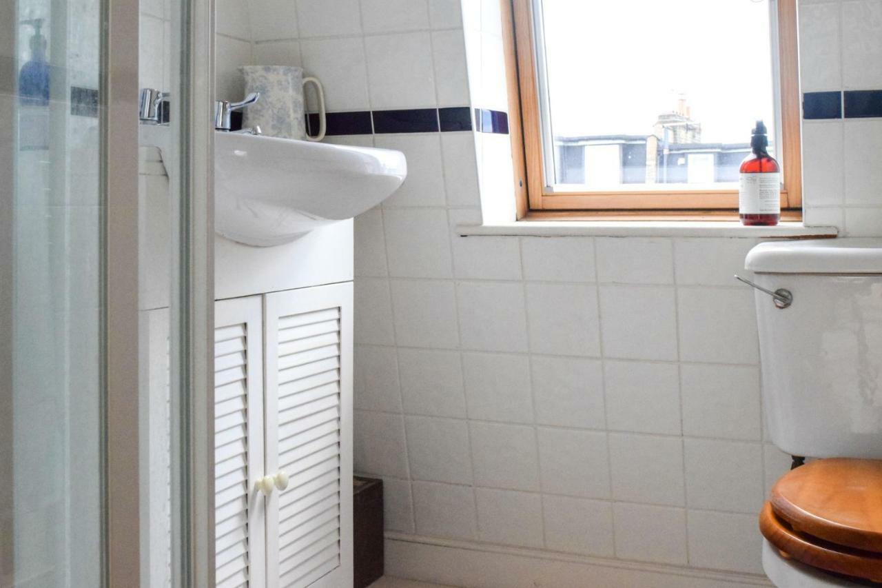 3 Bedroom Family House With A Superb Kitchen And Garden Λονδίνο Εξωτερικό φωτογραφία
